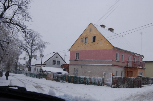 Las zimą- puszysta otulina...