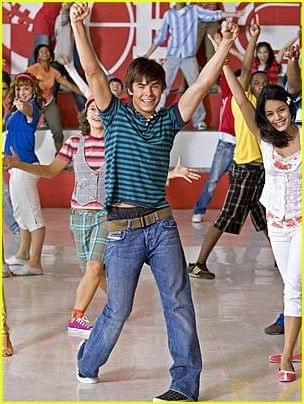 #HighSchoolMusical2