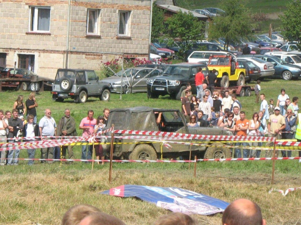 Zdjęcia ze zlotu w czarnorzekach który sie odbyl na wakacjach ...
(na fotkach pokazany drugi dzień rywalizacji) #ZLOT4x4CzarnorzekiKorczyna