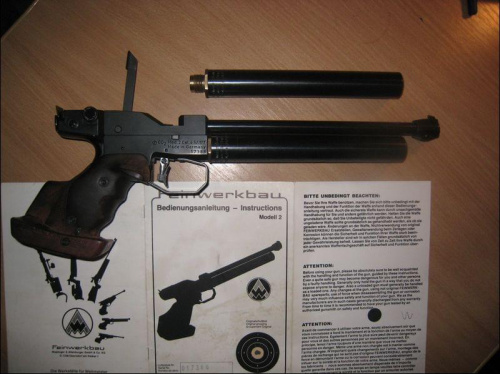 Pistolet CO2 FWB Model2