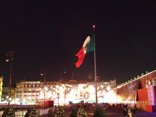 Przy Zócalo... #MiastoMeksyk #MexicoCity #Zócalo