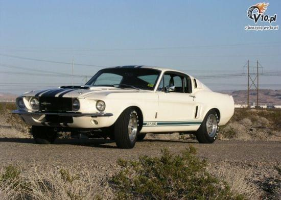 Mustang Cobra GT500 Super Snake z 1967 #MustangCobraGT500SuperSnake