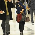 MK arrives into LAX Airport-paparazzi luty 2008