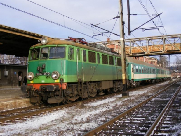 16.02.2008 Stacja Kłodzko Główne EU07-079 z poc. rel. Wrocław Gł.-Kudowa Zdr.