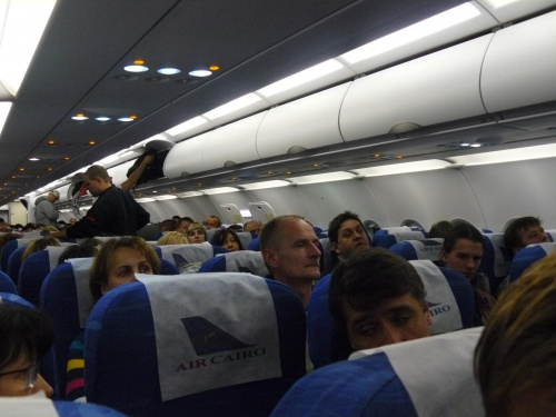 Już w Airbusie A320 ;) #samolot #air #cairo #egipt #sharm #sheikh #gouna #hurgarda #synaj #półwysep #bus #a320 #lotnictwo