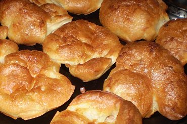 Kluchy z ciasta naleśnikowego,.( Yorkshire pudding ). #DodatkiDoIIDań #kluchy #obiad #DrugieDanie #jedzenie #kulinaria
