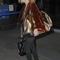 MK arriving at Los Angeles airport from New York-paparazzi marzec 2008