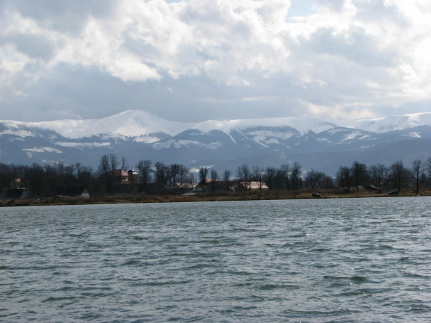 karkonosze nad wodą #przyroda #natura #krajobraz #NadWodą #jezioro #woda #widok #góry #karkonosze #JeleniaGóra #wojanów #niebo #chmury #DolnyŚląsk