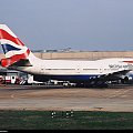 Boeing 747 400 na LHR zdjęcie z Airfoto tą rejestracją lecieliśmy do HKG ; Jumbo Jet in London LHR airport Słynny Terminal 4 z którego wielokrotnie odprawiałem się na Long houlowe rejsy
