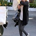 Ashley shopping at Amarees in Newport Beach-paparazzi marzec 2008