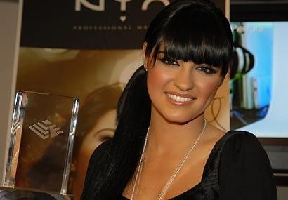 Maite Perroni NYX #MaitePerroni