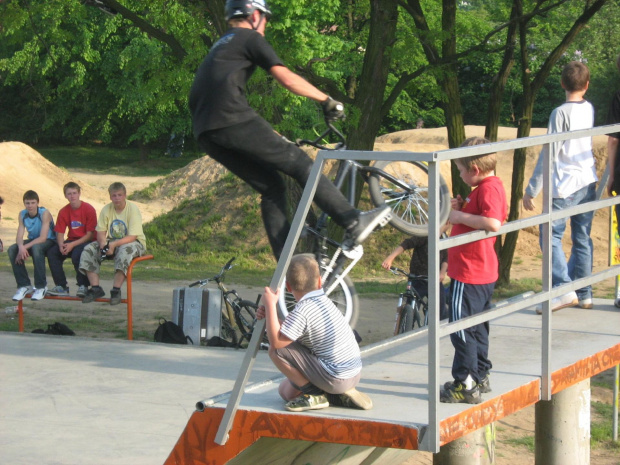 akrobacje rowerowe i nie tylko