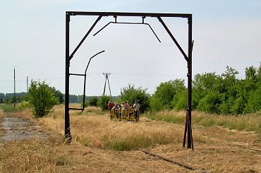 Darmowe przejażdżki drezyną! zachodnia część stacji. #ŚwiekatowoWchód #Szewno #drezyna #KolejDrezynowa #skrajnik