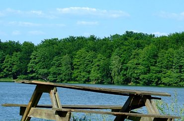 #ławka #stół #jezioro #krajobraz