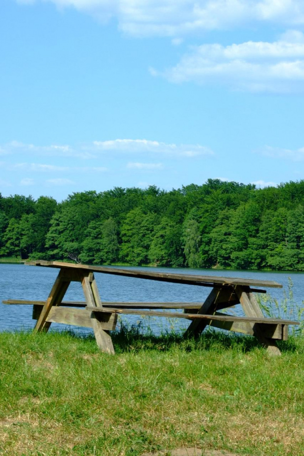 #ławka #stół #jezioro #krajobraz