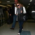 Ashley at LAX-paparazzi maj 2008