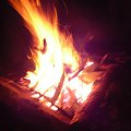 "Najpiękniejsze ogniska, z trzaskiem płoną skry..." (by Viktor) #ogień #harcerskie #płomienie #fire
