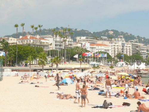 Cannes - plaża przy promenadzie #LazuroweWybrzeże