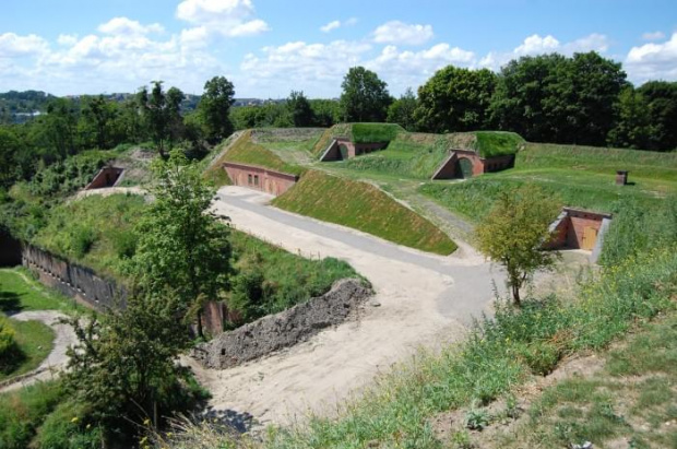 Gdansk grodzisko czlowiek i pocisk 31 07 2008