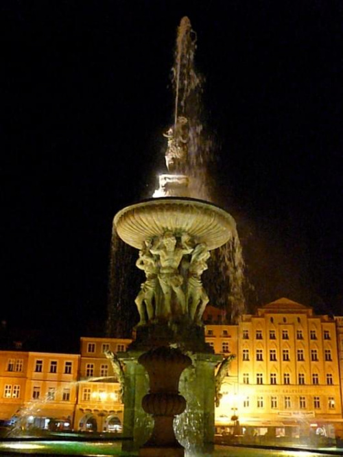 Czeskie Budziejowice -fontanna #fontanna #woda #rzeżba