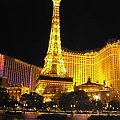 troszeczke Paryza w Las Vegas-w wiezy Eifla miesci sie potezne kasyno #LasVegas