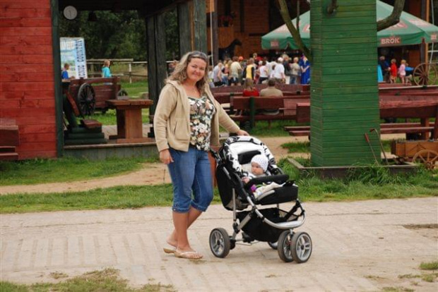 Z mama na Dzikim Zachodzie:)