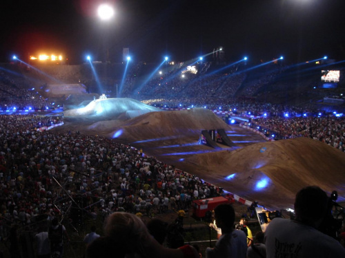 !!! #Warszawa #motocykle #zawody #StadionDziesięciolecia #StadionNarodowy #TravisPastrana