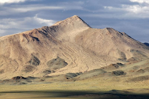 Ałtaj Mongolski. Szczyt Churen-Tongoi #ałtaj #mongolia #góry