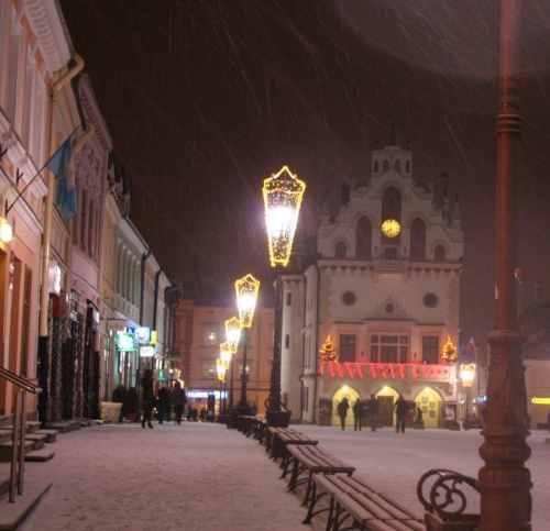 Zimowy Rzeszów nocą, Rynek
