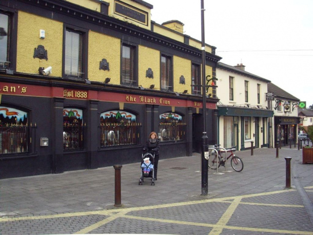 Urocza architektura Clondalkin Village, dzielnicy Dublina