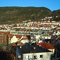 Bergen dzielnica Sandviken #norwegia #krajobraz #bergen #widoki #podróże #góry #morze