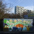 W tyle na scianie bloku, najwyzsze "Graffiti" na Swiecie, 43 m. wys., 12 m. szer. (21.I.2009 Hamburg - Osdorfer Born, Deutschland) Niemcy