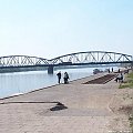 Widok na most na rzece Wisła