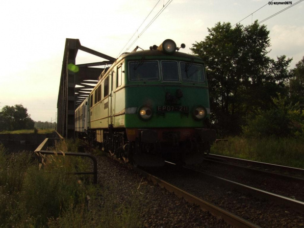 EP07-211 z pociągiem EC Wawel na moście nad kanałem Gliwickim 19-07-2007 #PKP #kolej