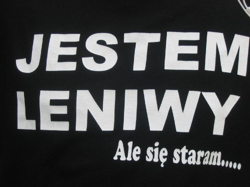 #AfroJestLeniwyAleSięStara