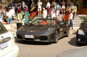 Tłum i piękne samochody #MonacoIMonteCarlo