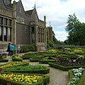 Charlecote Park - widok na rezydencje z ogrodu:)