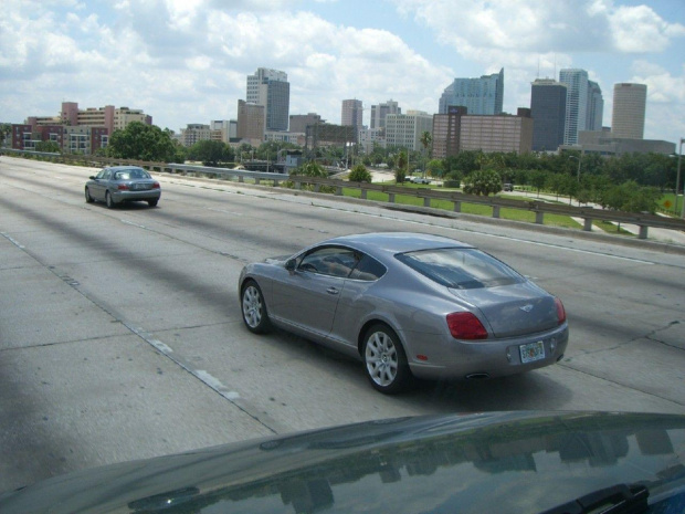 Bentley GT