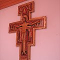 Patrzę na krzyż w San Damiano...