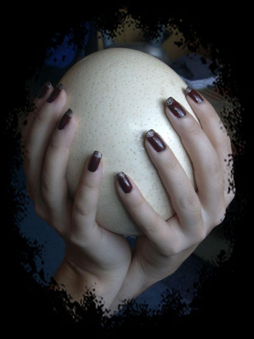 życie w moich rękach... #dłonie #jajko
