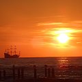 Ustka 2007 #słońce #ZachódSłońca #morze #wakacje #Bałtyk #statek #Dragon
