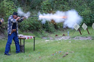 #CzarnyProch #strzelectwo #karabin #Sharps #kowboje #CAS #Rembertów #zawody #BrońPalna #wystrzał