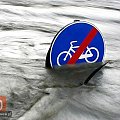 śmieszne zabawne dowcipne #dowcipne #powódź #rowery #śmieszne #woda #zabawne #zakaz #rower