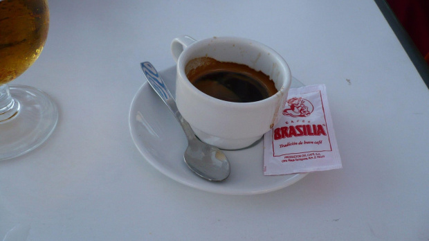 mala czarna w hiszpanii - za mala! #tarragona #kawa