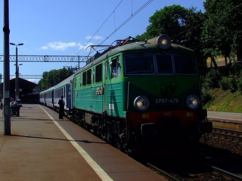 Gdańsk Główny:
SKM, Cargo, IC łebsko (EP07-479)