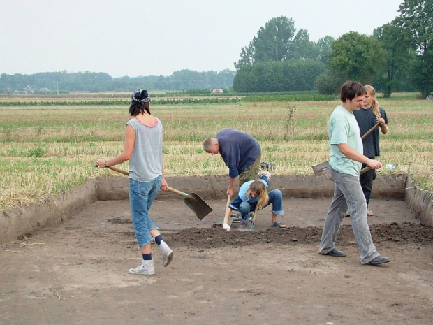 Zdjęcia z wykopalisk w Sobieszynie udostępnił dr Piotr Łuczkiewicz #Sobieszyn #Brzozowa #Archeolodzy #UMCS